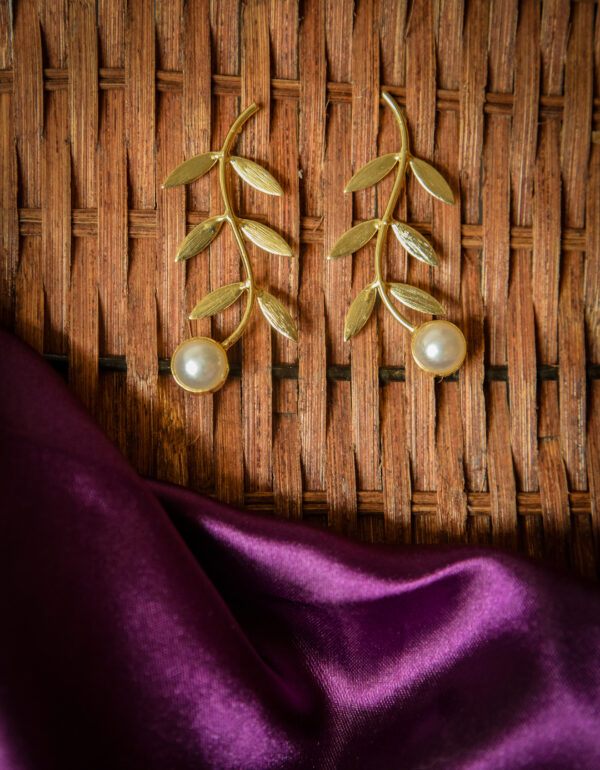 Golden Leaf Pearl Earrings