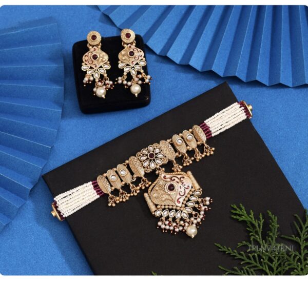 Antique Pearl Choker Set