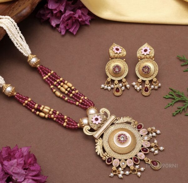 Royal Bloom Antique Necklace Set